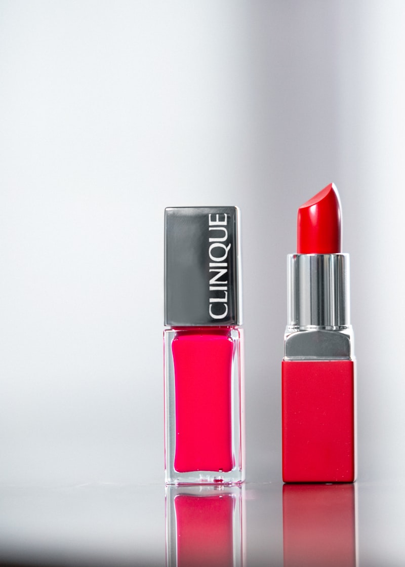 أحمر شفاه مات يدوم طويلاً - Matte Lipstick